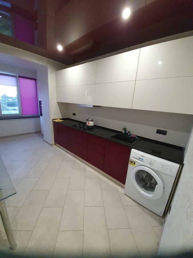 вулиця дмитра іващенка Apartment *